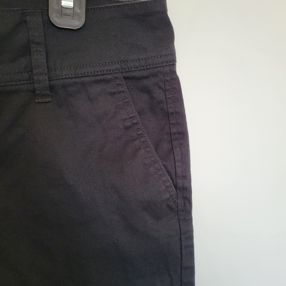 NWOT Dickies Girl Black Bermuda Shorts Uniform Size 11/30 - Picture 3 of 7